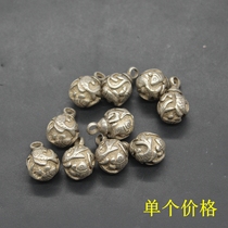 Antique bronze collection antique folk Qing Dynasty Tibetan silver-white copper Pisces button exquisite small pendant retro DIY