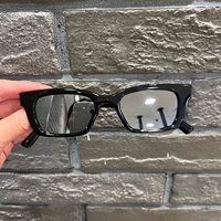 Черная рамка белая мгновенная детская модель Дженни такая же