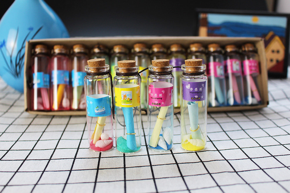A box of quicksand wishing bottle conch color fine sand drifting bottle shell small glass bottle holiday gift