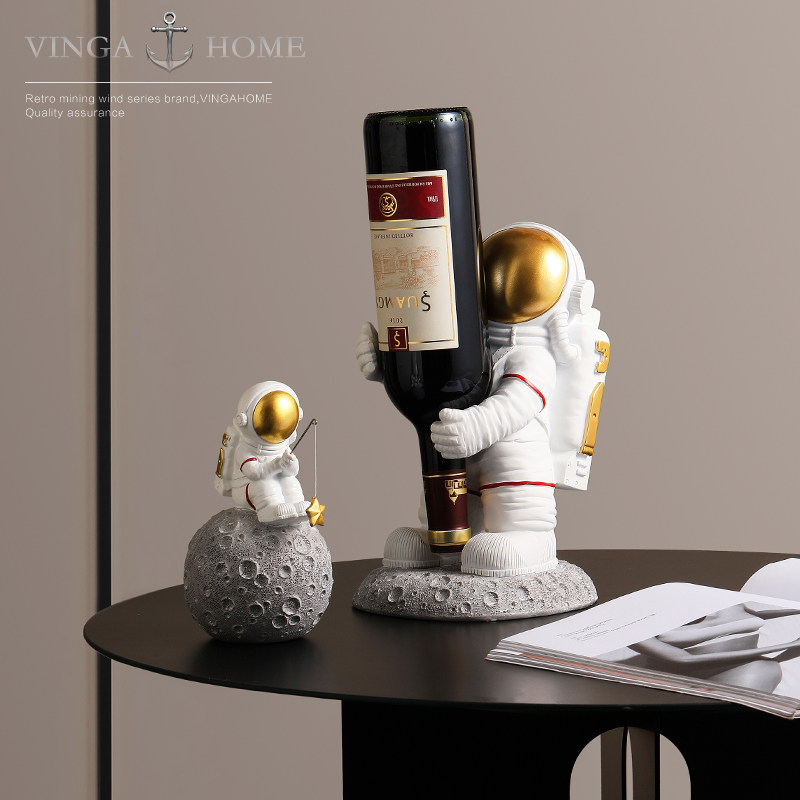 Nordic Creative Light Lavish Astronaut Astronaut Swing Parlor Table Red Wine Rack TV Cabinet Children's Room Decorations
