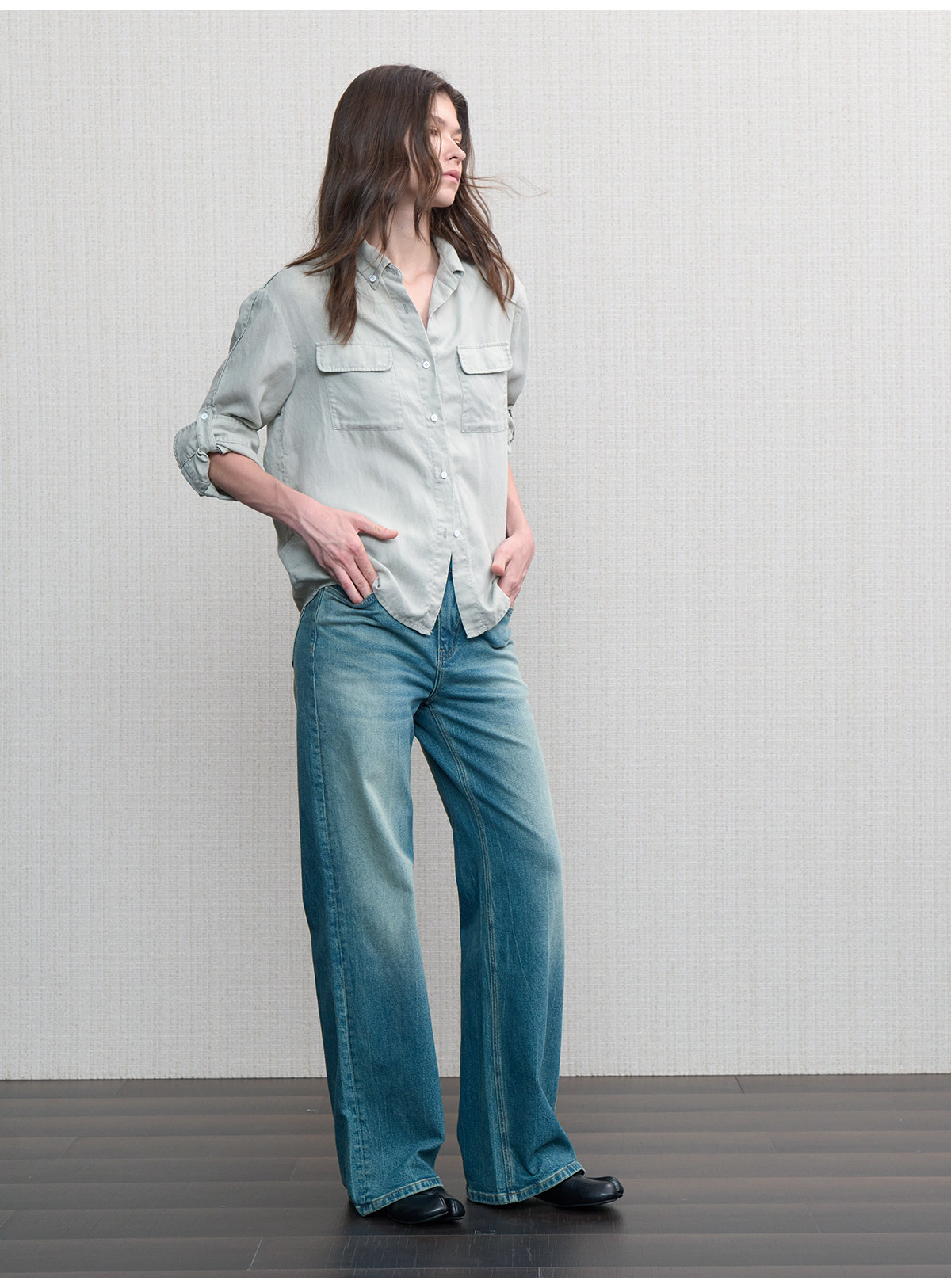 JCAESAR WOMEN Washed Linen Rolled-Cuff Long-Sleeve Shirt