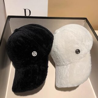 French Thickened Warm Baseball Cap, Unisex, m Letter, Versatile, Face-Slimming Duckbill Cap, Autumn and Winter Plush Hat