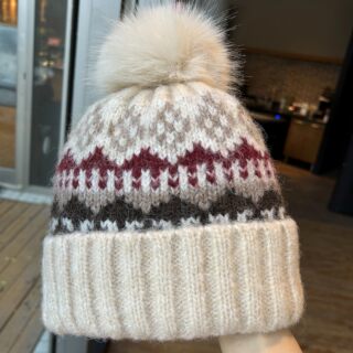 Korean Winter Thickened Fleece-Lined Warm Knit Hat with Pom-Pom, Ear Protection, Versatile Fashion Hat for Women