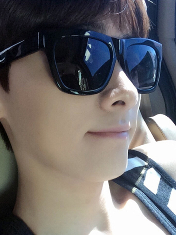 2020 new Li Yifeng with the same sunglasses Korean version of men's and women's big frame round face European and American trend personality sunglasses