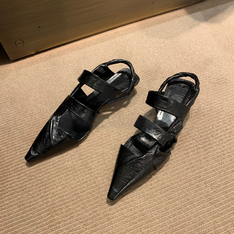 Europe and the United States 2022 spring new pointed toe flat shoes retro hollow toe sandals women's summer all-match low-heeled Roman shoes