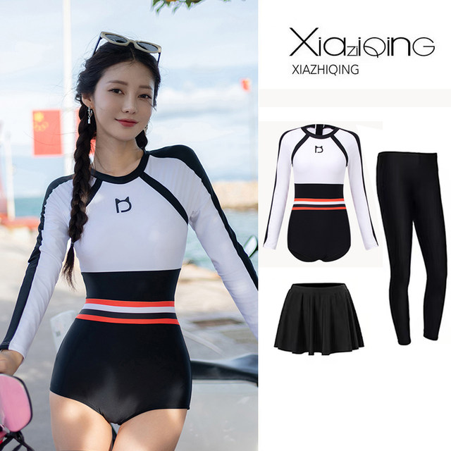 Women's One-Piece Long-Sleeved Conservative Wetsuit, Rash Guard, Snorkeling Suit, Slimming Sun Protection Swimsuit for Students, Outdoor