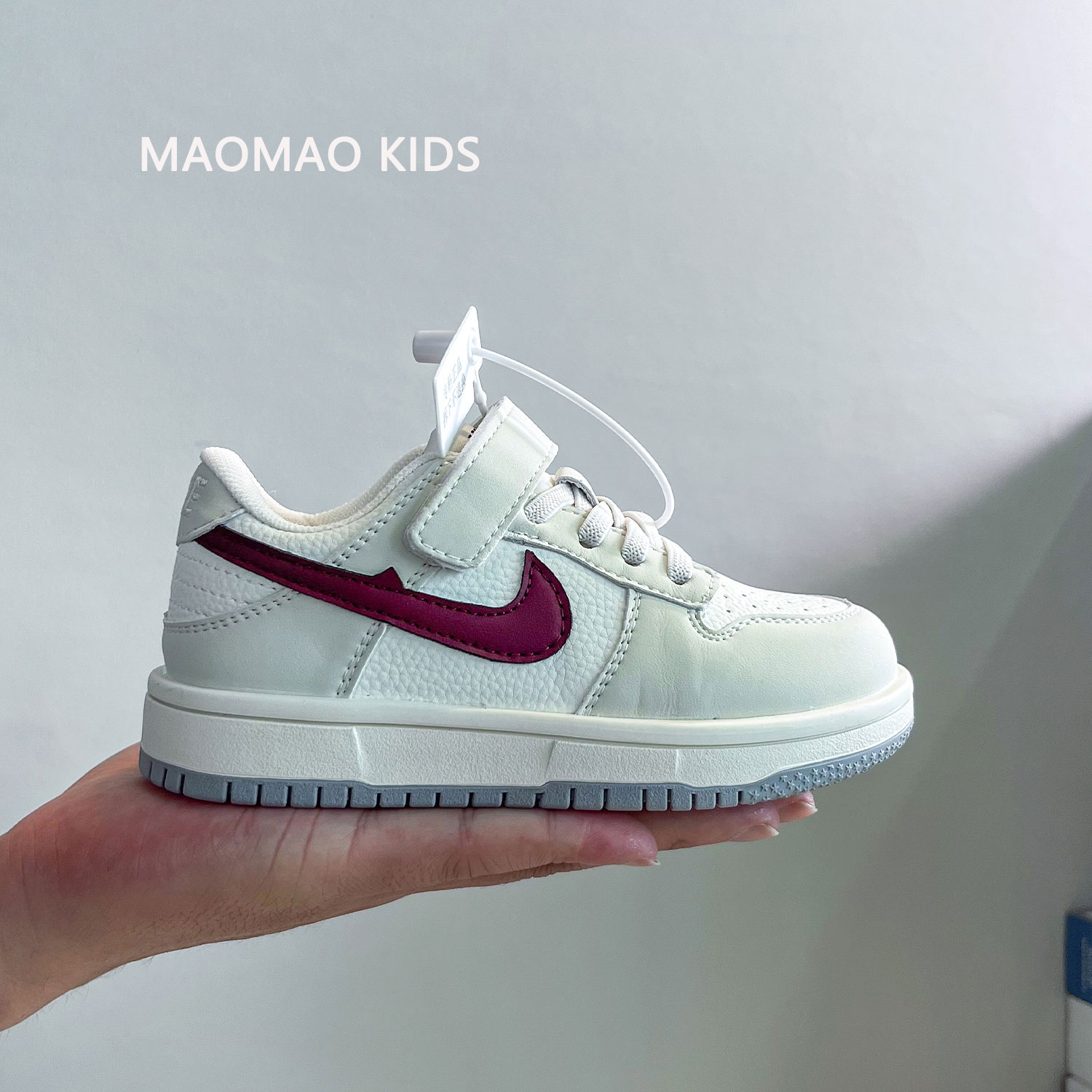 AJ 子供靴 ベージュ スニーカー 子供 2025 春と秋の新作 女の子靴 ホワイトシューズ 男の子 スポーツシューズ AJ シューズ