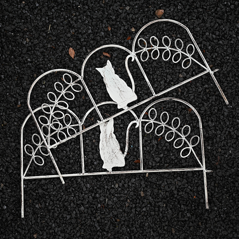 Japanese-Style Ins-Style Iron Art Cat Flower Vine Small Fence Garden Decoration Ornament Courtyard Balcony Retro Nostalgic Fence