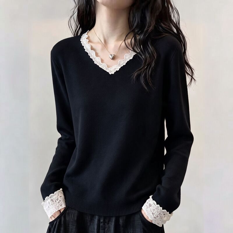 Gentle V-Neck Lace Patchwork Knit Sweater for Women, Autumn Plus Size, Lace Cuffs, Loose Fit, Slimming Long-Sleeve Top Gentle V-Neck Lace Patchwork Knit Sweater for Women, Autumn Plus Size, Lace Cuffs, Loose Fit, Slimming Long-Sleeve Top