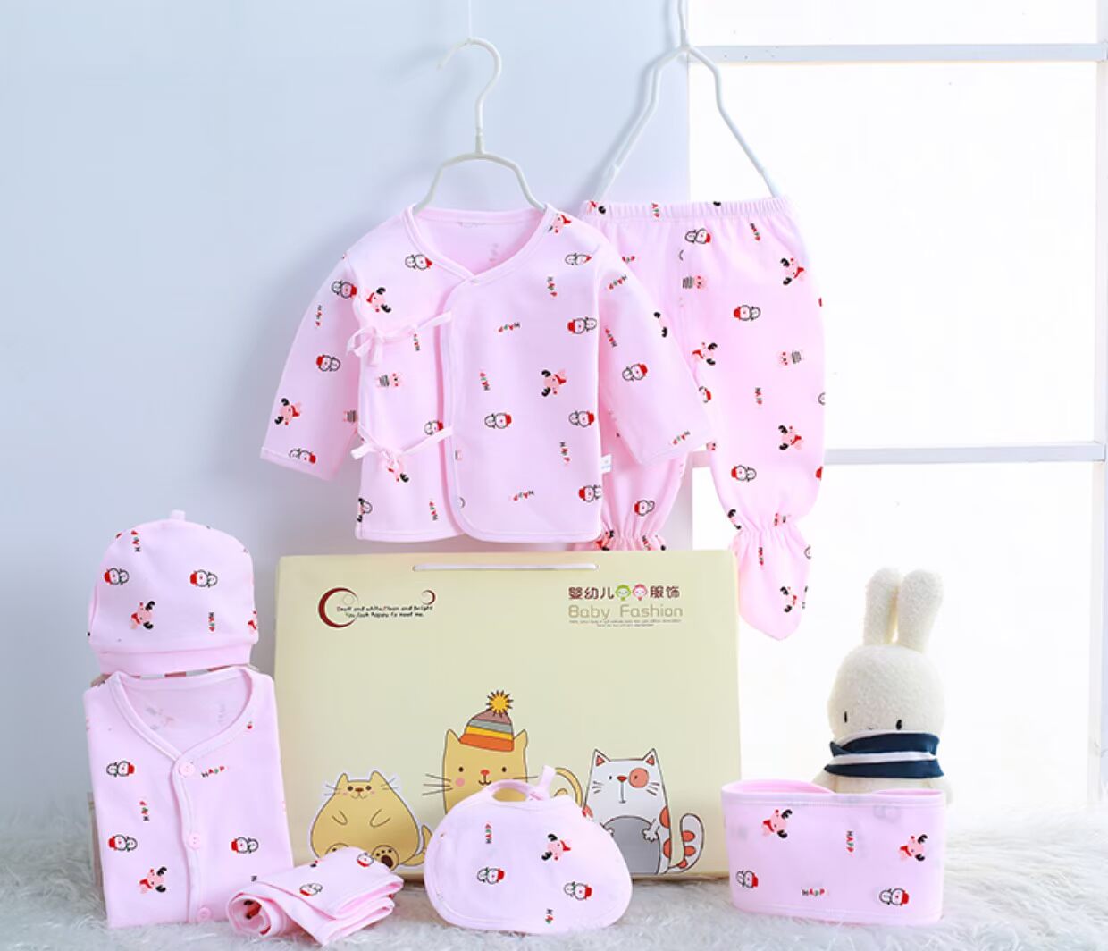 Quần áo trẻ sơ sinh bốn mùa hộp quà tặng sơ sinh 0-3 tháng 7 miếng đặt quần áo sơ sinh cho bé sơ sinh bán buôn số 0 set quà tặng sơ sinh