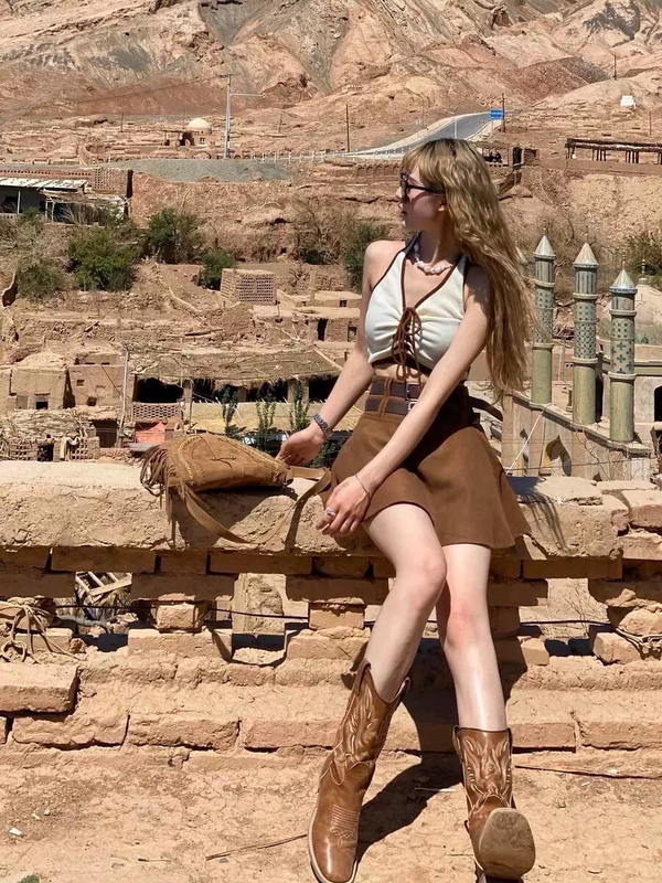 Xinjiang, Tibet, Sichuan-Western China Tourism, Maillard Retro Brown Short Skirt Halter Neck Tank Top Suspender Dress Two-Piece Set for Women