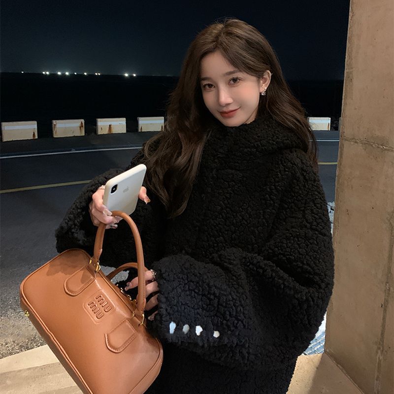 Black Lamb Wool Coat for Women, Lazy Style, 2024 Winter New Model, Mid-Length Hooded Thickened Loose Cotton Jacket