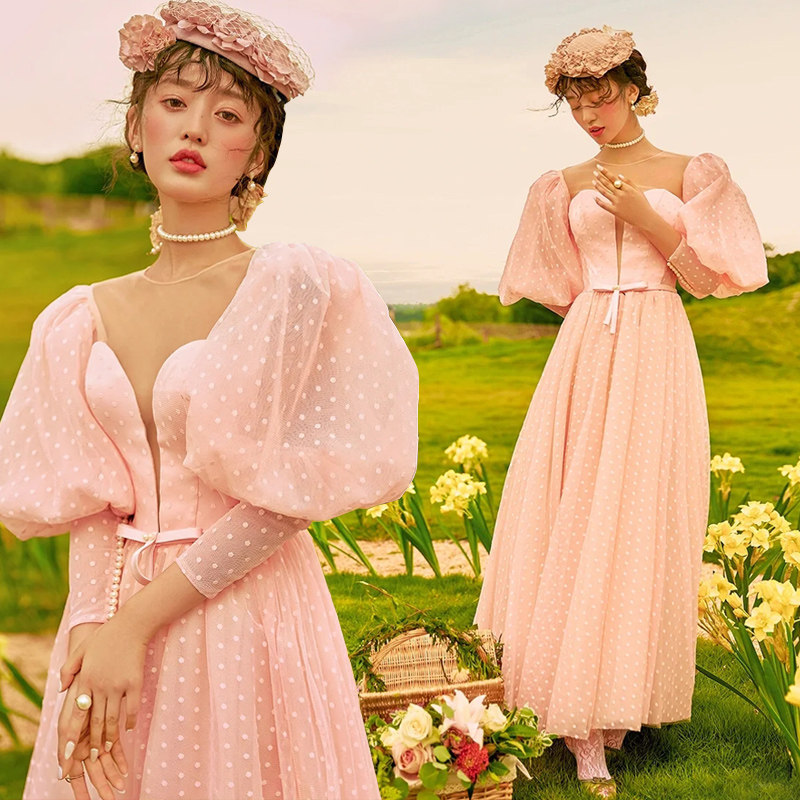Photo Gallery Theme Colored Yarn Pink Wedding Dress Portrait Sexy Personality Deep V-Collar Bubble Sleeve Dress New Mori