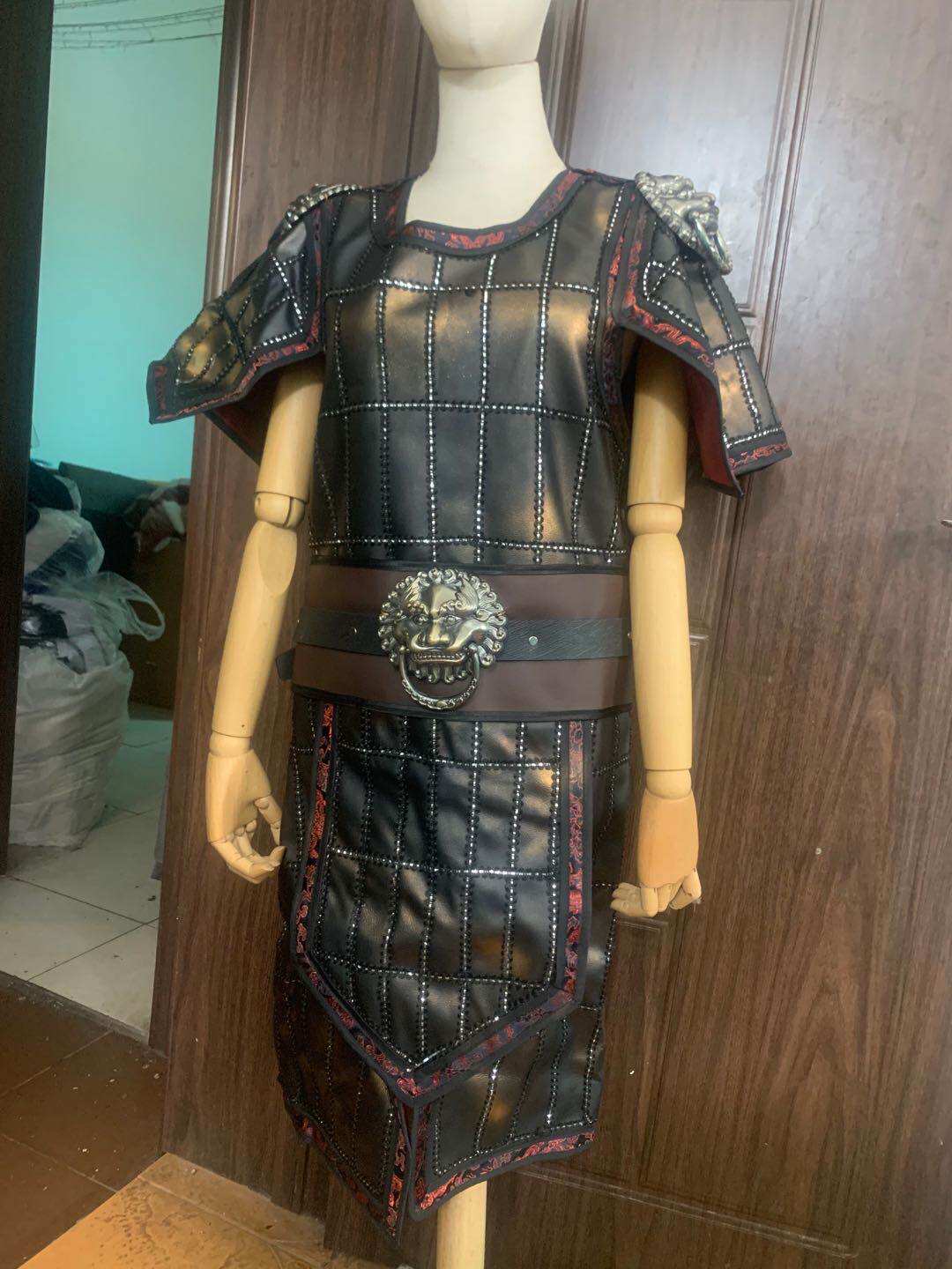 Китайцы одежда наборы 租黑色【将军】铠甲盔甲学生运动会年会走秀七夕年会话剧演出