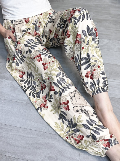 Летние пижамные брюки из хлопка и шелка для женщин, пляжные брюки-фонарики из вискозы больших размеров с защитой от комаров, домашние длинные брюки с манжетами для весны и осени.