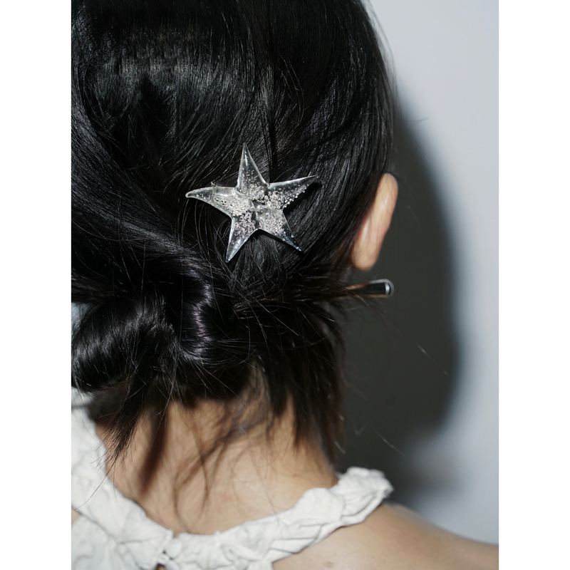 Hazy Crowd Party |   Original Handmade Glass Products from "Glass Starfish": Ocean Hairpin and Starfish Headpiece.