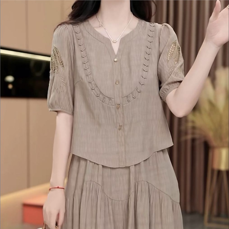 Ice Bamboo Silk Fabric Fake Two-Piece Dress for Women, Summer 2025 New Style, Elegant and Slimming, Tummy-Covering, Graceful Dress