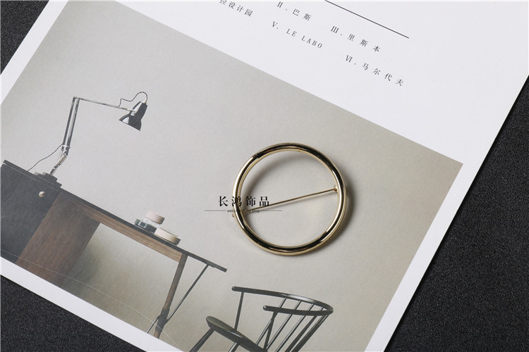 Vòng hình học pin lớn thời trang trang sức cá tính kim loại vòng tròn trâm lụa khăn khóa trâm khăn choàng khóa pin - Trâm cài hoa cài áo