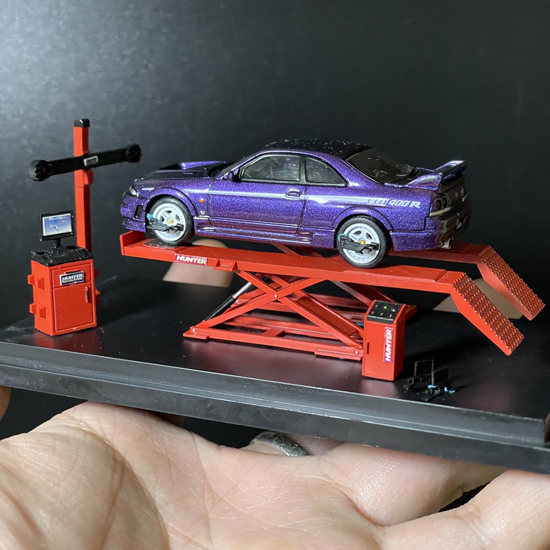 Dahu Car Model 1:64 Four-Wheel Alignment Auto Repair Tools Repair Shop Model Scene Accessories