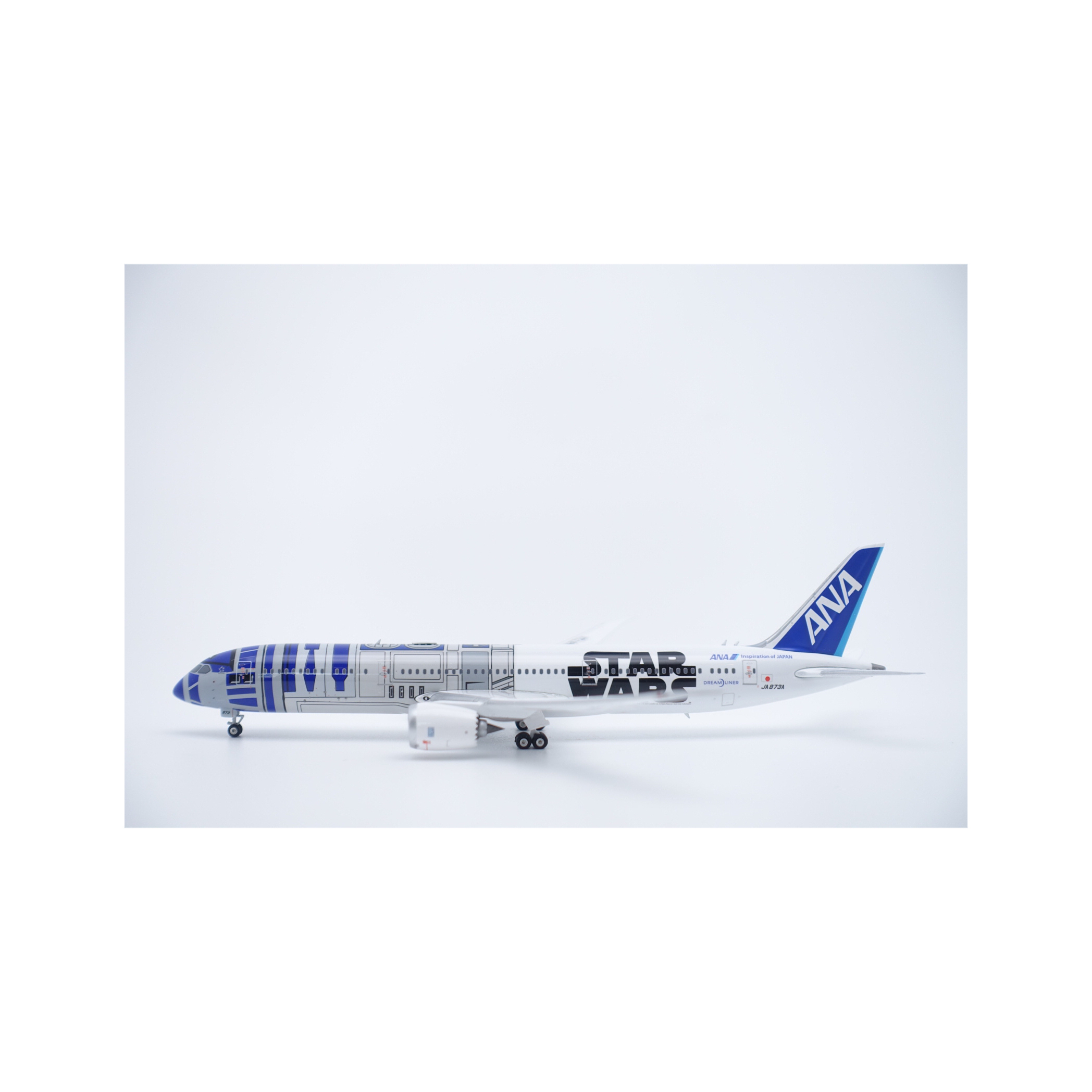 【美品】ANA 全日空 B787 JA805A 1/400 Phoenix 美品】ANA 全日空 B787 JA805A 1/400 Phoenix - メルカリ