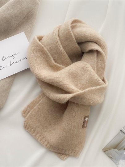 Petite écharpe polyvalente de style coréen haut de gamme pour femmes en automne et en hiver, écharpe en imitation cachemire tricotée douce et cireuse, nouvelle tendance 2025