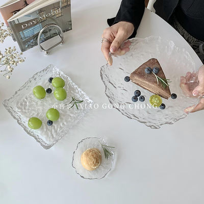 Japanese InS-style irregular glacier glass plates, home snack plates, fruit plates, round dessert trays, tableware