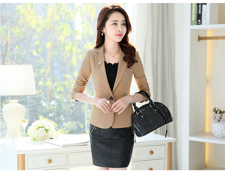Áo xuân 2018 thời trang Hàn Quốc phiên bản tự trồng khí chất hoang dã rắn màu nhỏ phù hợp với áo dài tay nhỏ hoa nữ thủy triều vest đen nữ