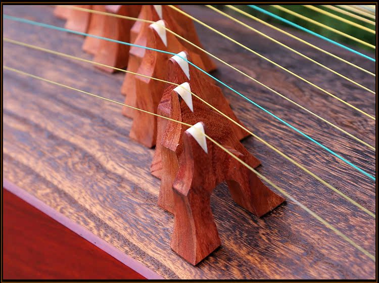 Nhạc cụ Jinyi A309-2 Tongmu Huaizheng Sufy Kiểm tra biểu diễn chuyên nghiệp hoài cổ Dương Châu Guzheng - Nhạc cụ dân tộc ocarina