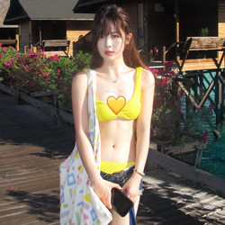 European and American ins style hotties split three-point bikini sexy small breasts gathered ginger yellow whitening vacation swimsuit for women