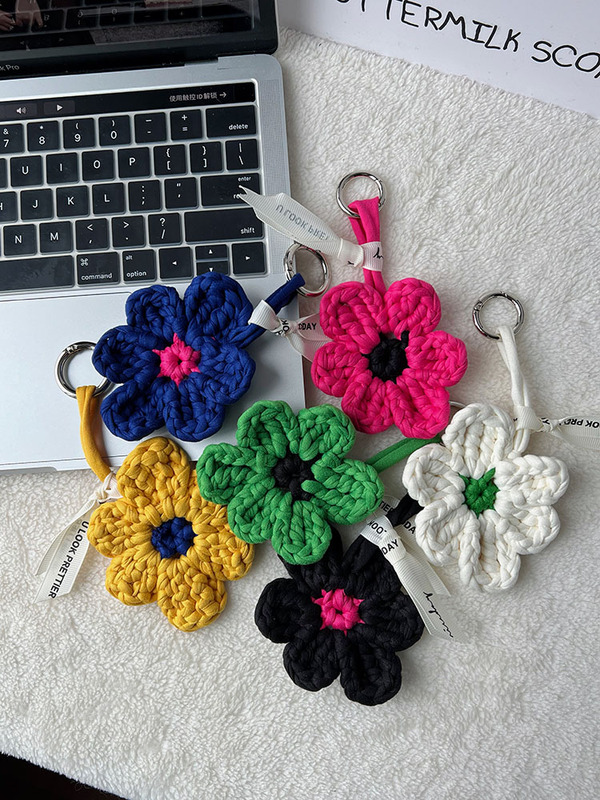 Lucky Shop Ins-Style Handmade Woven Flower Pendant Keychain Floral Bag Charm Niche Accessory