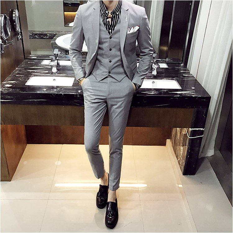 Mùa xuân dài sleevebody cơ thể phù hợp với một bộ đồ phù hợp với nam giới đẹp trai trẻ Hàn Quốc phiên bản phù hợp với ba mảnh kinh doanh bình thường áo khoác
