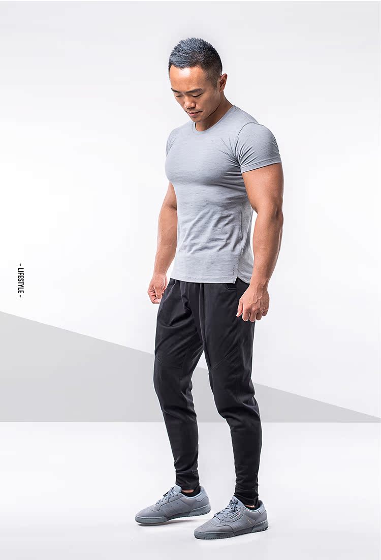 EVENSO Sports Casual Tay áo ngắn mùa hè Tập thể dục Mặc thể dục Tập thể dục Tay áo ngắn Đào tạo Áo thun thể thao hàng đầu Nam áo ba lỗ nam tập gym