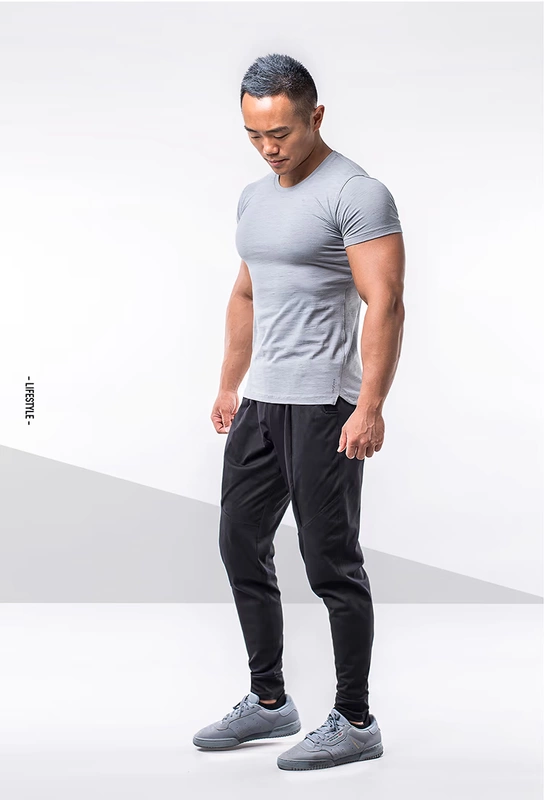 EVENSO Sports Casual Tay áo ngắn mùa hè Tập thể dục Mặc thể dục Tập thể dục Tay áo ngắn Đào tạo Áo thun thể thao hàng đầu Nam