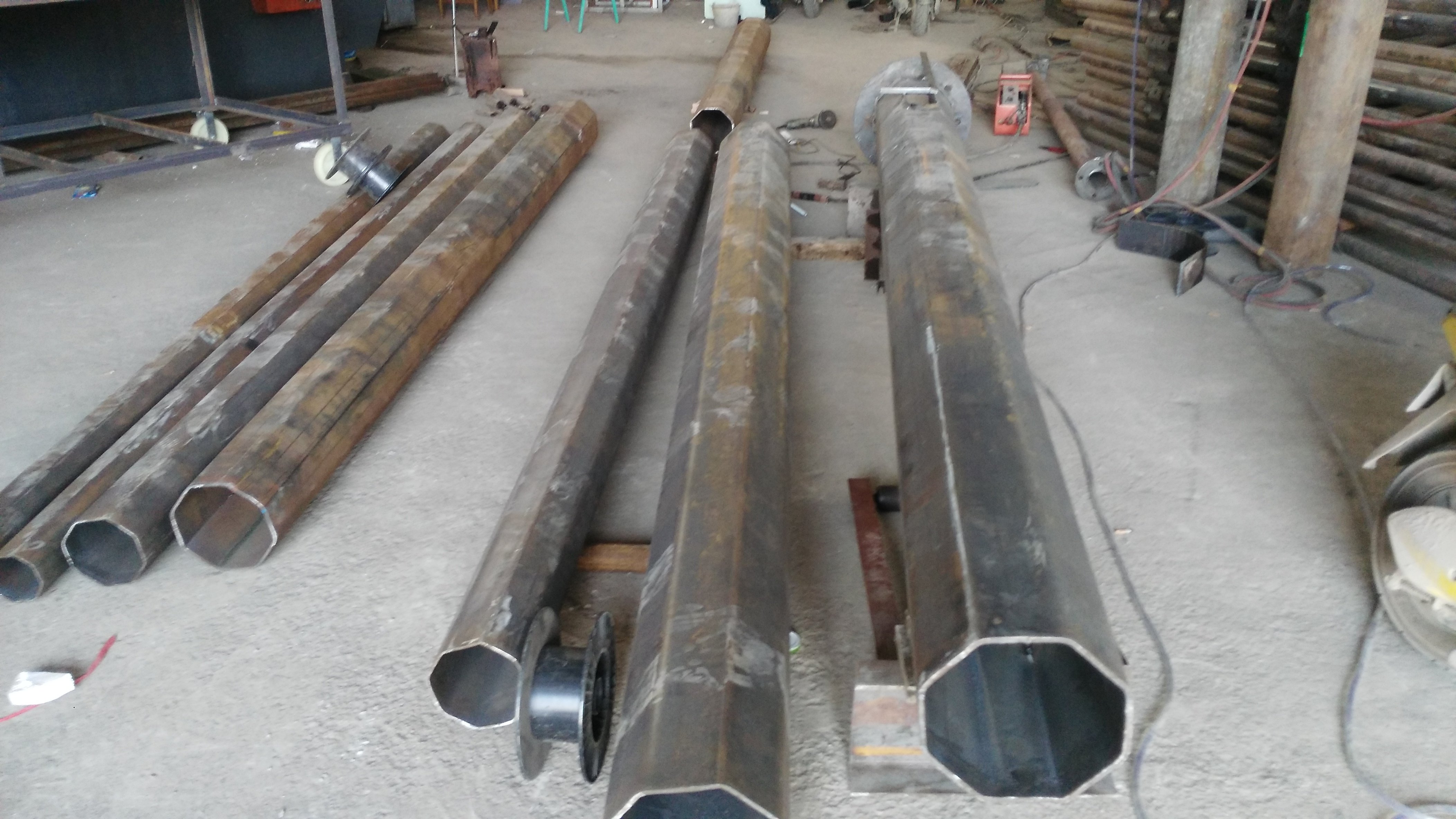 15-meter conical plug-in communication pole The monitoring pole has been bent, welded, galvanized, and sprayed