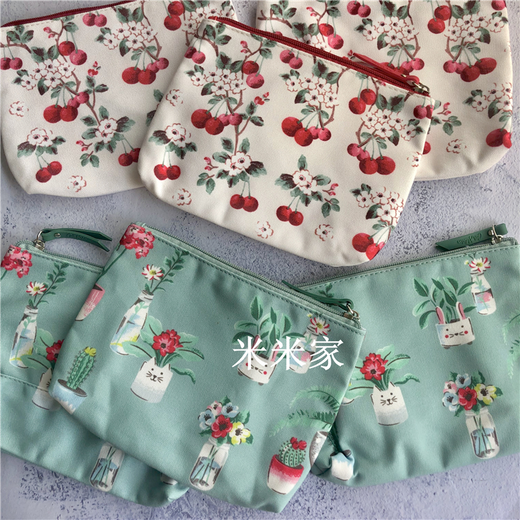 Out of the English single ~ fresh and cute cherry rabbit Laced Makeup Bag toiletries bag Handbags Handbags Contained Bag bags