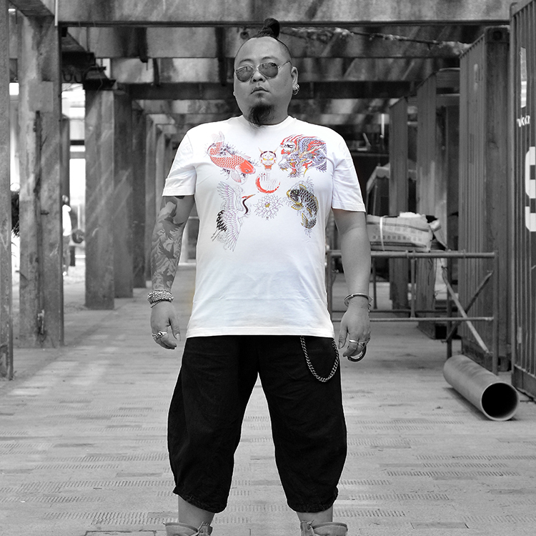 FANTHFUL] SEGA Sega Yakuza Dragon Series Short Sleeve T-shirt Official Official Version of the Spot