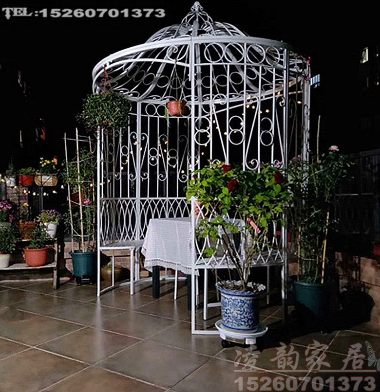Iron birdcage decoration extra large outdoor park hot pot restaurant restaurant giant booth outdoor large large birdcage