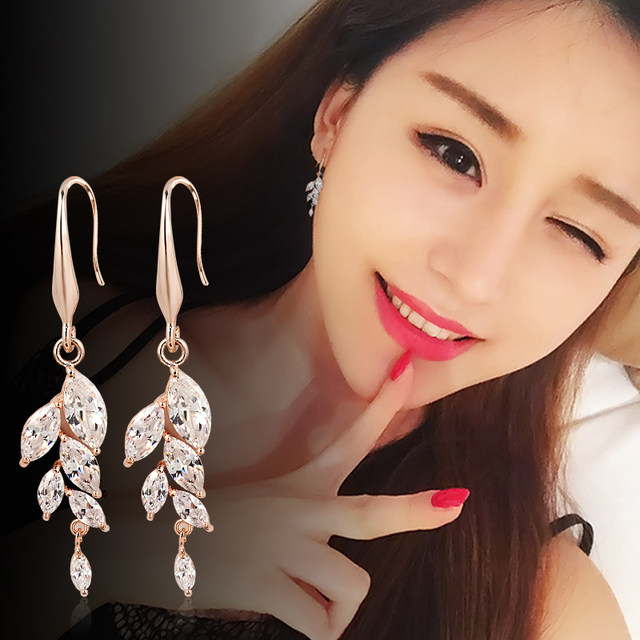 s925 sterling silver long willow leaf earrings for women Japanese and Korean style fashionable simple earrings personalized versatile zircon earrings