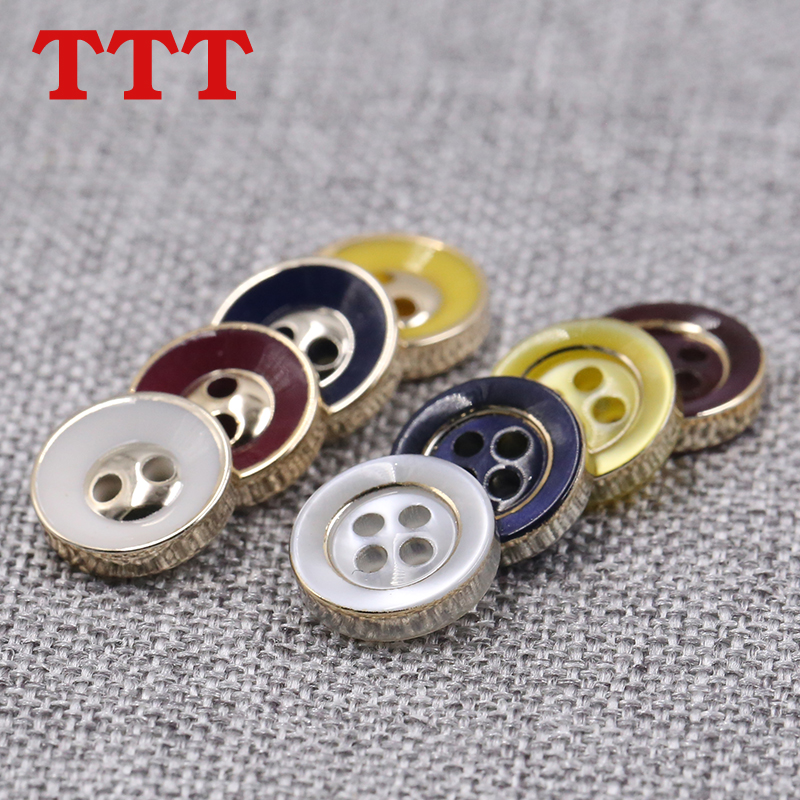 Resin round 4 eyes black white pearlescent small button for men and women shirt shirt cardigan wild button button button button