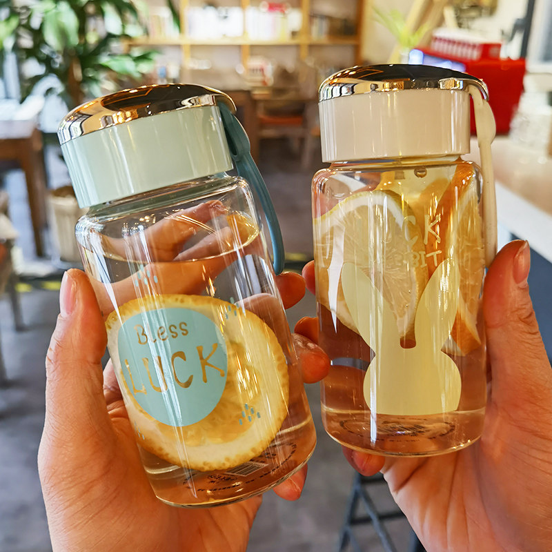 Minima mini glass cup teenage girl portable fresh and cute small senteal pocket water glass student going out of the accompanying cup