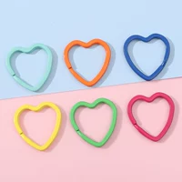 15 # случайно смешанные цвета | Железная, окрашенная распылением плоская проволока в форме сердца персикового цвета 31х31мм толщина около 3,3мм 5 шт.