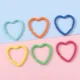 15 # случайно смешанные цвета | Железная, окрашенная распылением плоская проволока в форме сердца персикового цвета 31х31мм толщина около 3,3мм 5 шт.