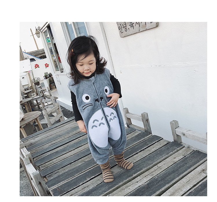 Yuner mẹ cô gái mùa thu và mùa đông trẻ em túi ngủ trẻ sơ sinh trong nhà dịch vụ trong nhà ra jumpsuit giản dị giản dị bộ quần áo liền thân