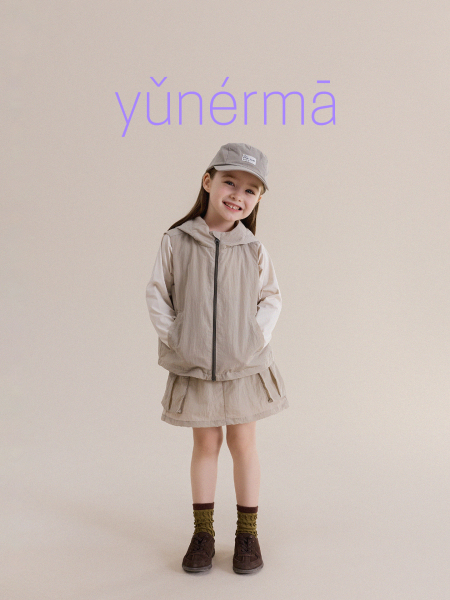 Baby Autumn Outdoor Hooded Vest Workwear Skirt Set Yunerma Girls' New Mountain-Style Cardigan Versatile Short Skirt