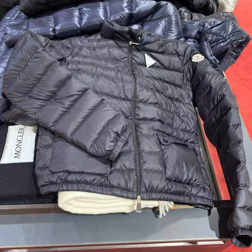 Теперь 3 размера большие M Small Y Итальянский Moncler Crassed Classic Lans Lans Women Line Lineweight Dow