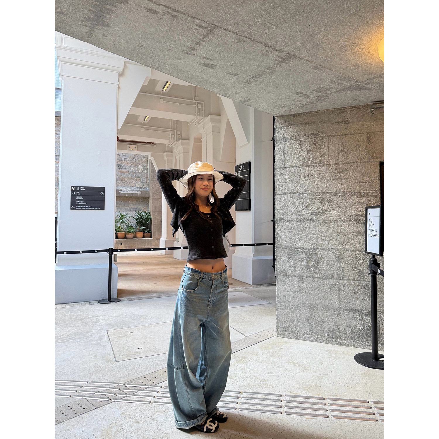 LelyMooch женские широкие джинсы прямого кроя светло-голубые с эффектом потертости и кракелюра весна-лето