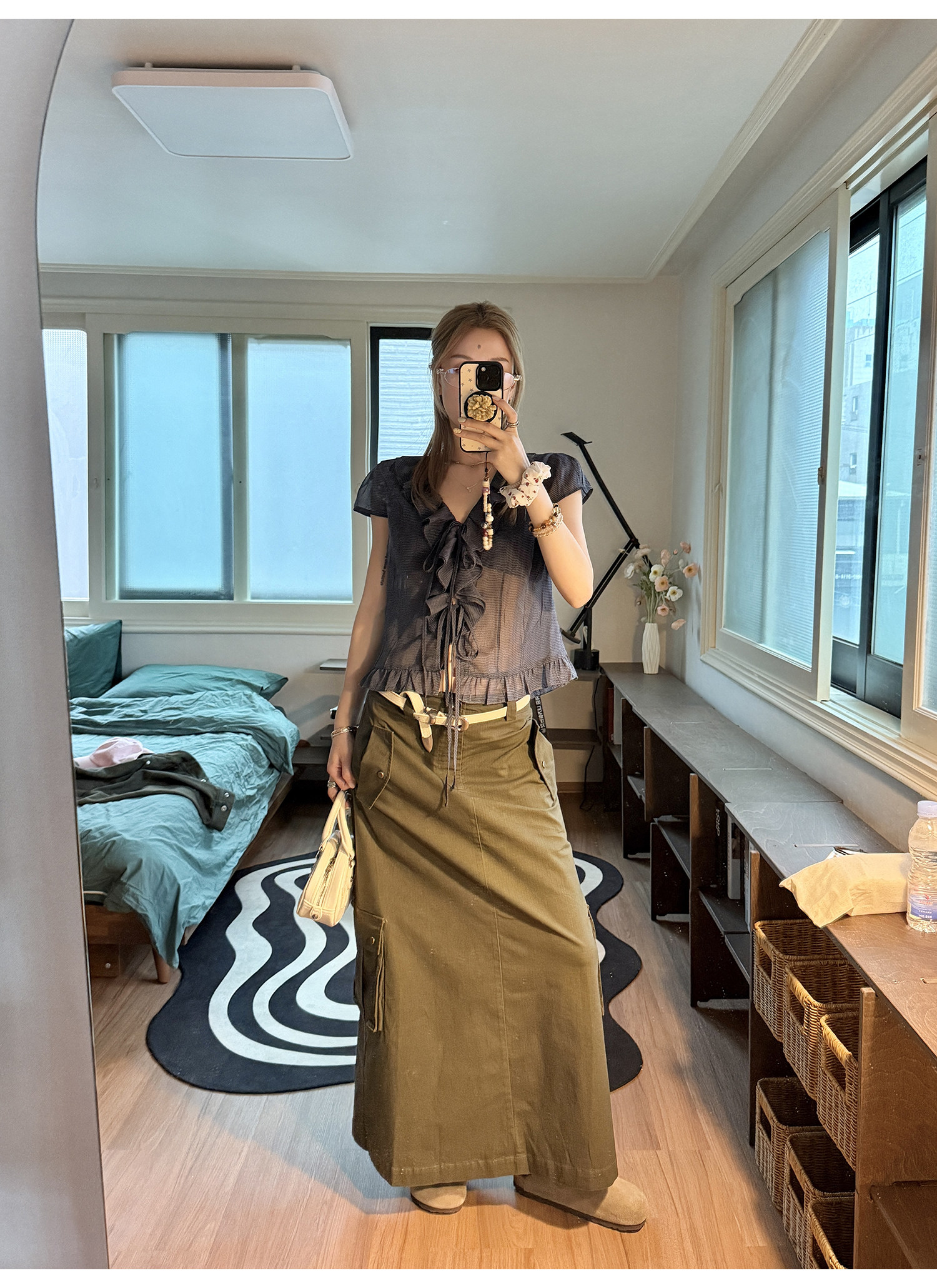 Рубашка с коротким рукавом с охлаждающим эффектом и помятым дизайном, серо-синяя клетчатая блузка, женская летняя одежда 2025