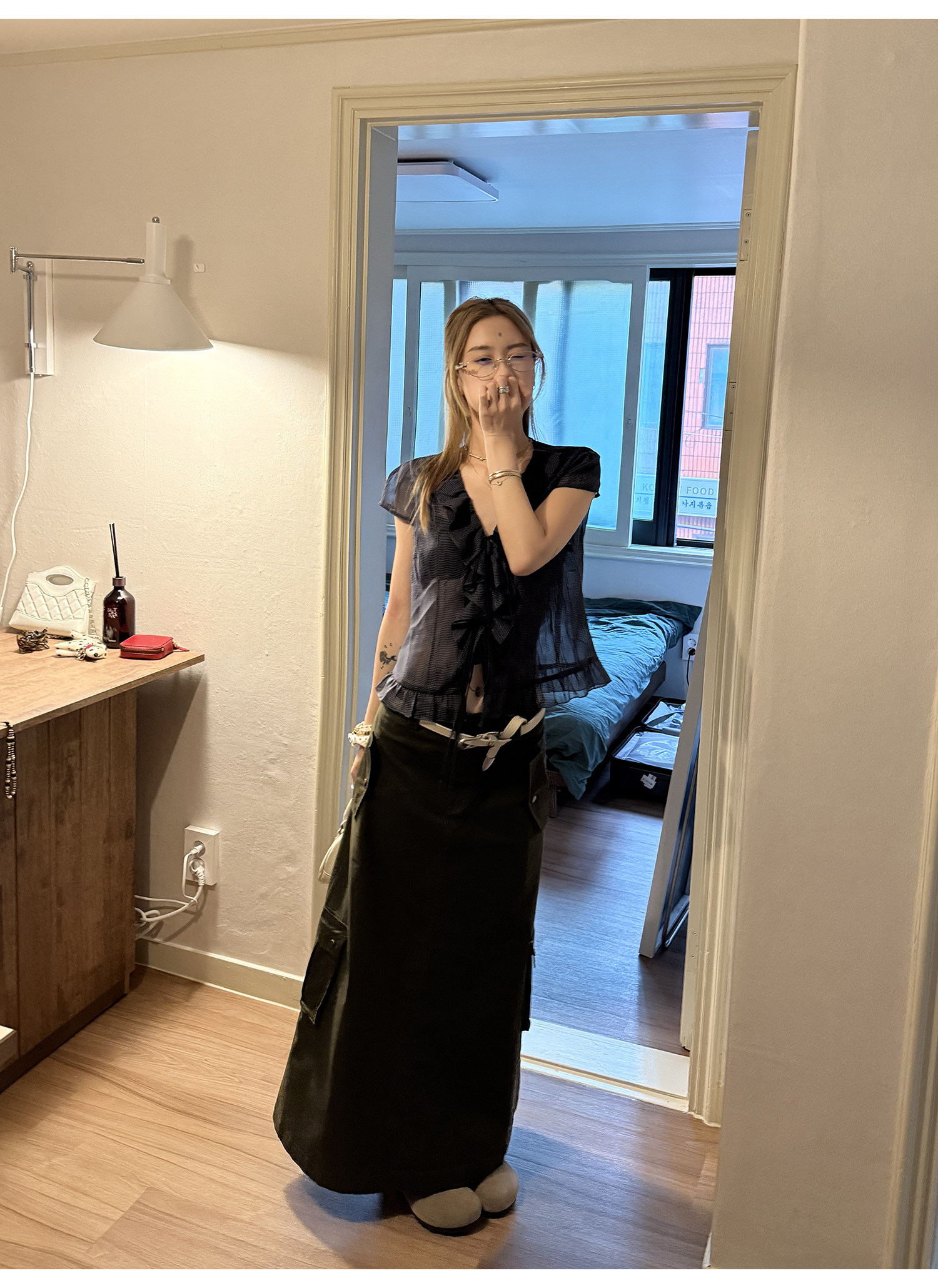 Рубашка с коротким рукавом с охлаждающим эффектом и помятым дизайном, серо-синяя клетчатая блузка, женская летняя одежда 2025