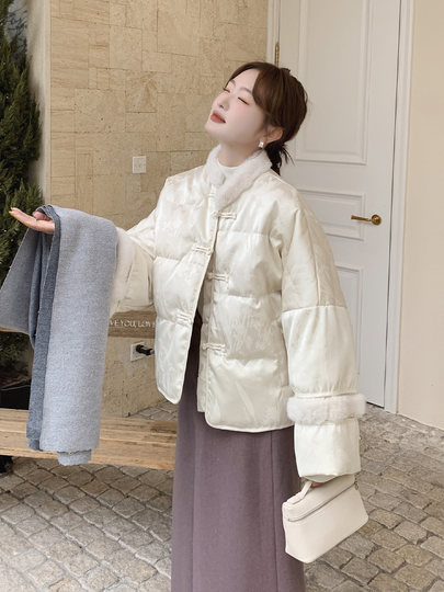 White new Chinese style short down jacket for women 2025 winter new style small warm 90 white duck down jacket