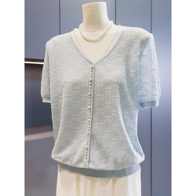 Mom's Summer Ice Silk Elegant V-Neck Short-Sleeved T-Shirt 2026 New Middle-Aged and Elderly Women's Clothing Noble Knitted Suit Mom's Summer Ice Silk Elegant V-Neck Short-Sleeved T-Shirt 2026 New Middle-Aged and Elderly Women's Clothing Noble Knitted Suit